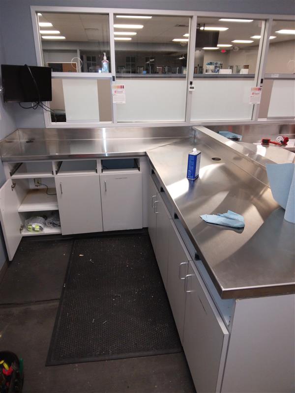 Allied Stainless fabricates and installs new countertops in laboartory